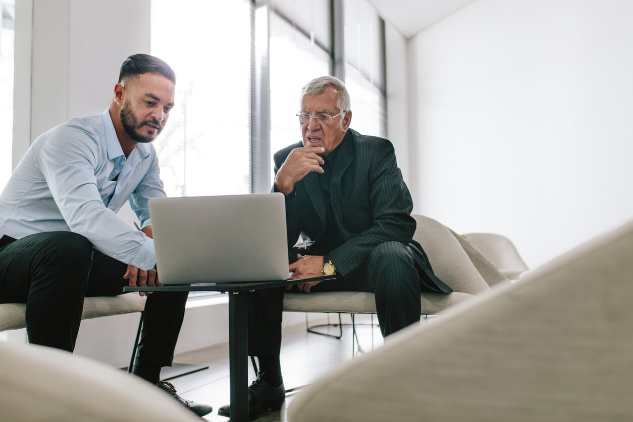 top-10-signs-its-time-to-upgrade-your-hotel-management-software